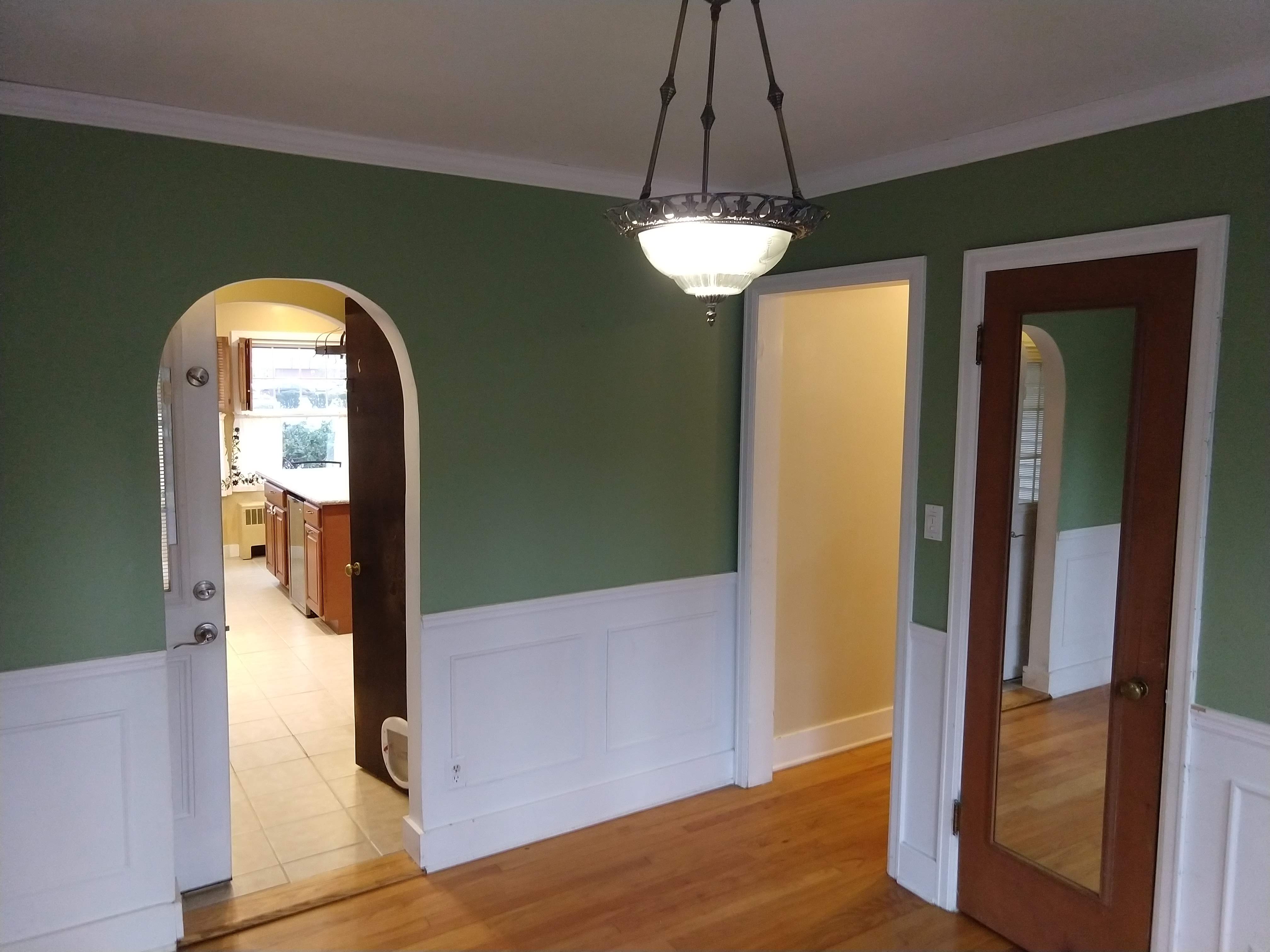 Dining room detail